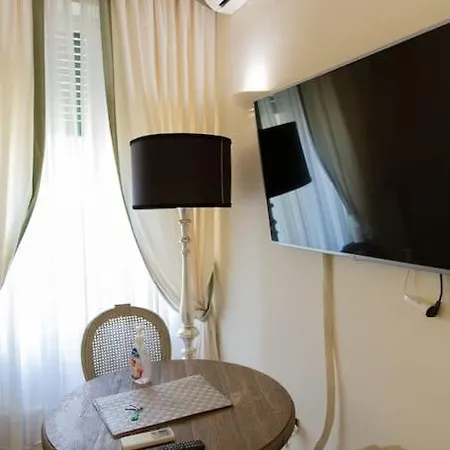 Classic 1Br Outside Ztl & 10 Min From Center-2